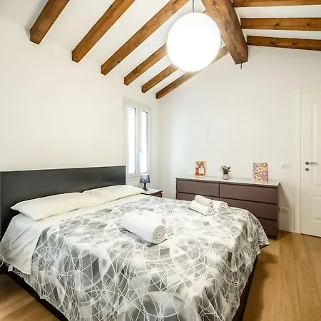 Your Happy Place In The Centre Apartment